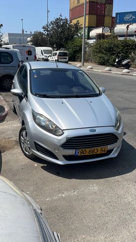 מודעת רכב פורד פיאסטה