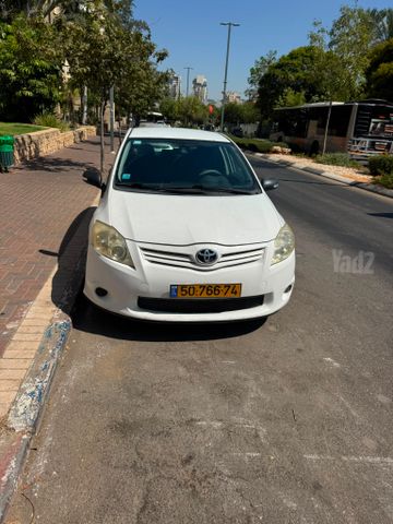 טויוטה אוריס