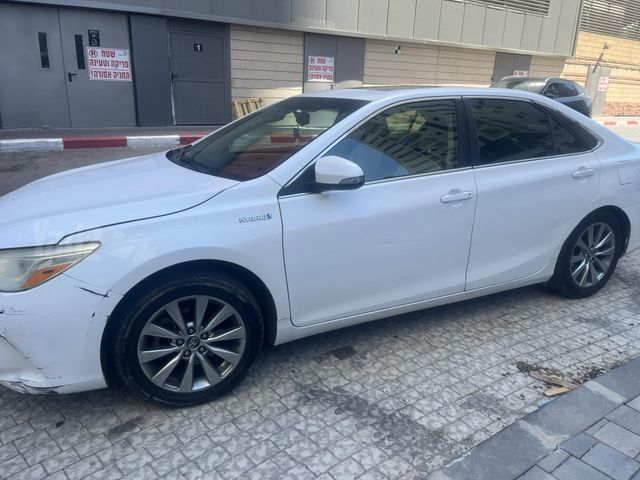 טויוטה קאמרי