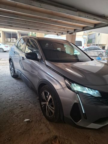 פיג'ו 3008