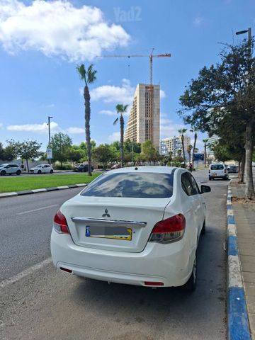 מודעת רכב מיצובישי אטראז'