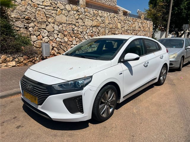 יונדאי איוניק