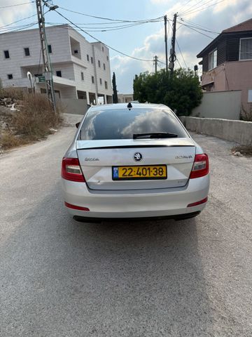 סקודה אוקטביה