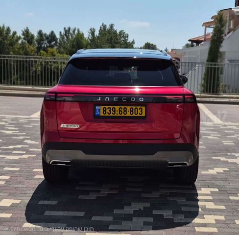 ג'אקו J7