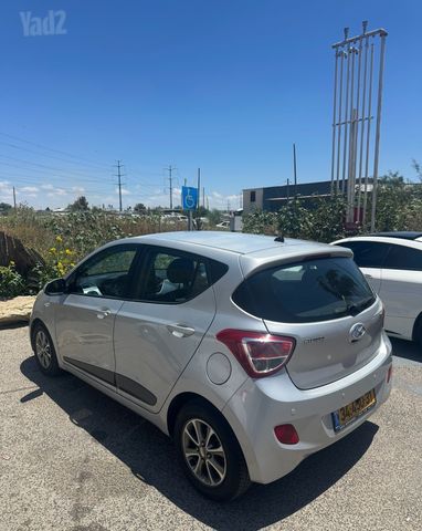יונדאי i10