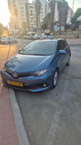 טויוטה אוריס