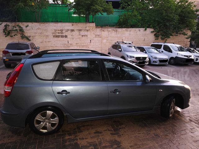 יונדאי i30