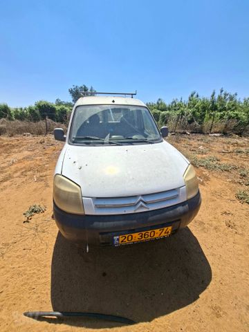 מודעת רכב סיטרואן ברלינגו