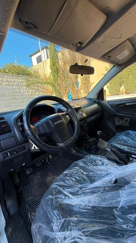 מודעת רכב איסוזו די-מקס