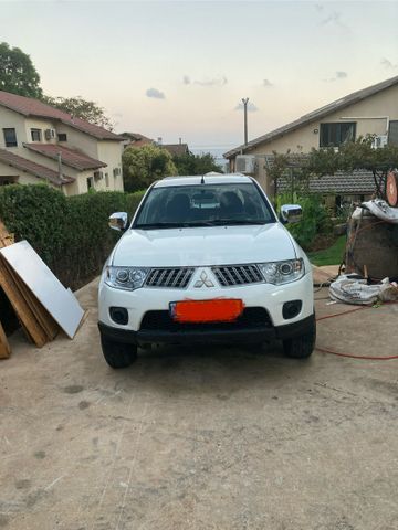 מודעת רכב מיצובישי טרייטון / L200