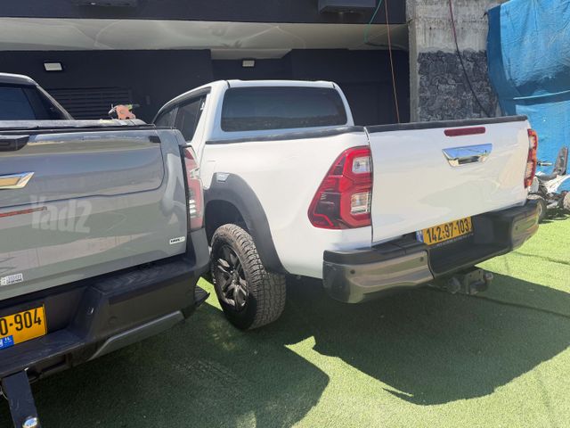 טויוטה היילקס