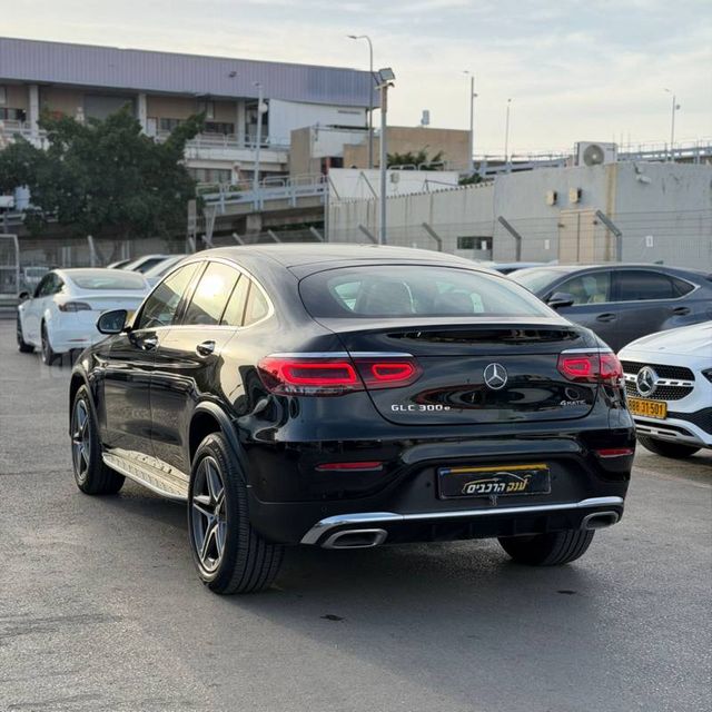 מרצדס-בנץ GLC