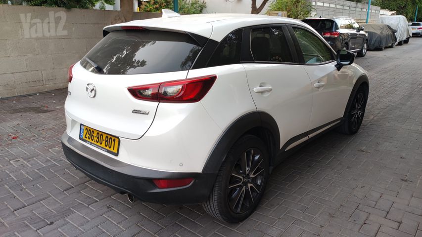 מודעת רכב מאזדה CX-3 2