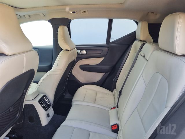 וולוו XC40