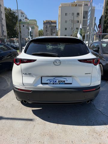 מאזדה CX-30