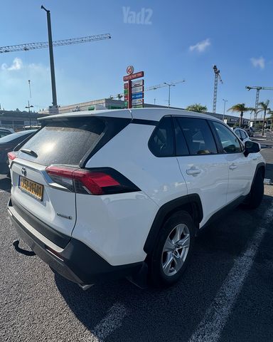טויוטה RAV4