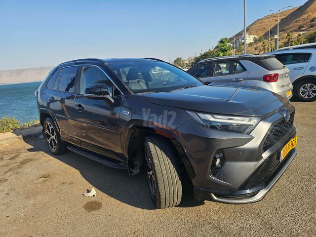 טויוטה RAV4