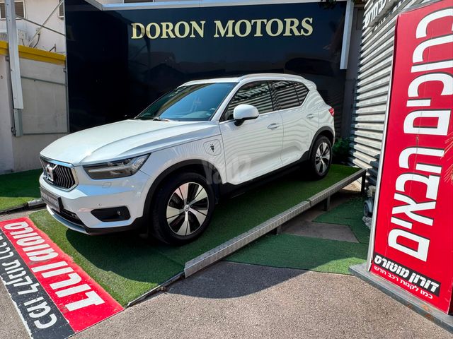 מודעת רכב וולוו XC40