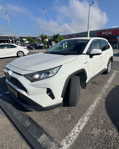 מודעת רכב טויוטה RAV4
