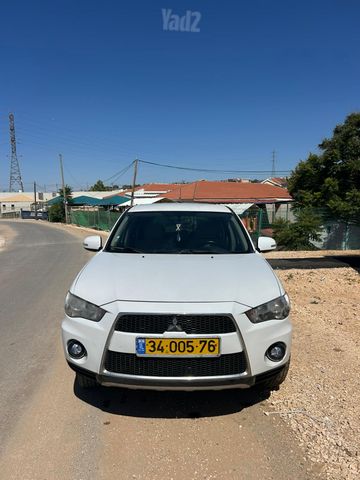 מיצובישי אאוטלנדר