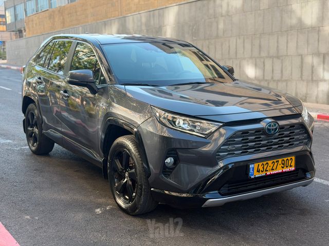 טויוטה RAV4