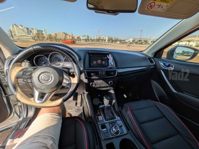 מודעת רכב מאזדה CX-5