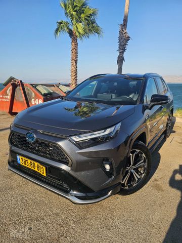 טויוטה RAV4