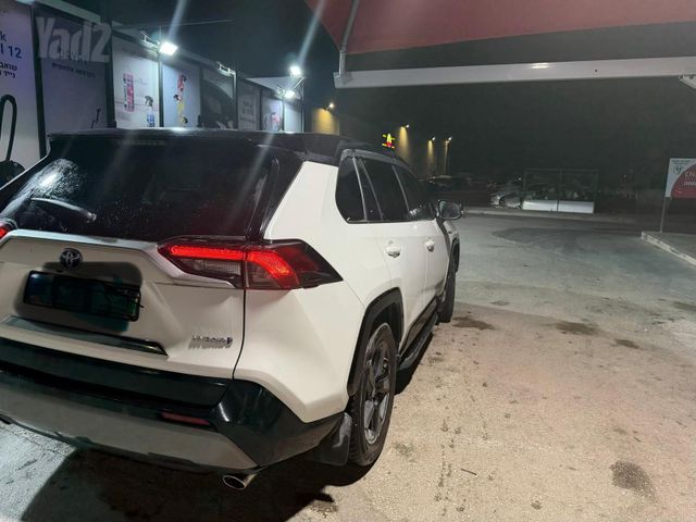 מודעת רכב טויוטה RAV4