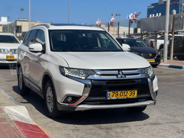 מיצובישי אאוטלנדר