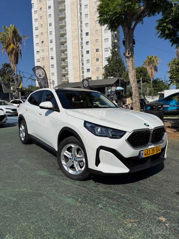 ב מ וו X2