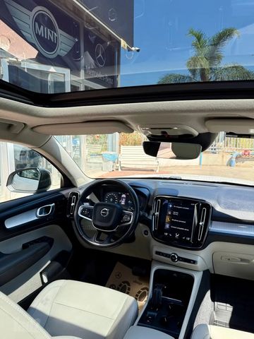 וולוו XC40
