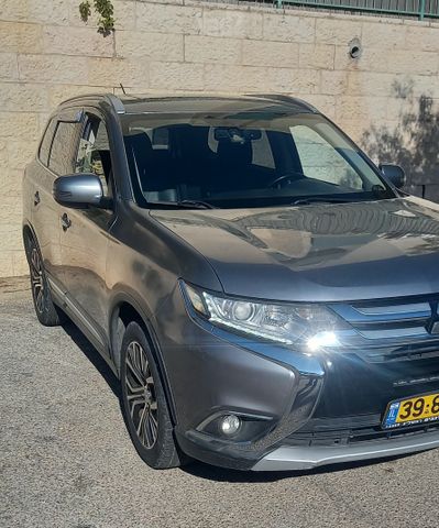 מיצובישי אאוטלנדר
