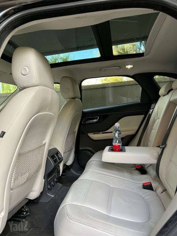 יגואר F-Pace