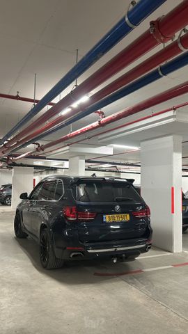 ב מ וו X5