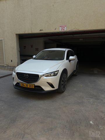 מודעת רכב מאזדה CX-3