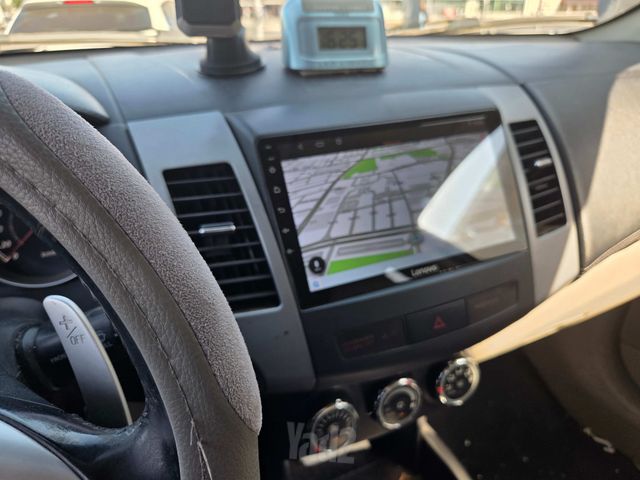 מיצובישי אאוטלנדר