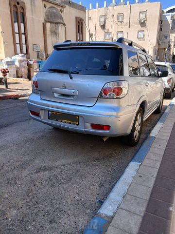 מיצובישי אאוטלנדר