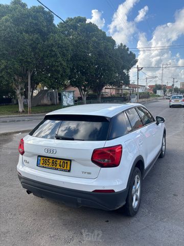 אאודי Q2