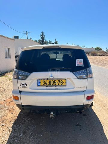 מיצובישי אאוטלנדר