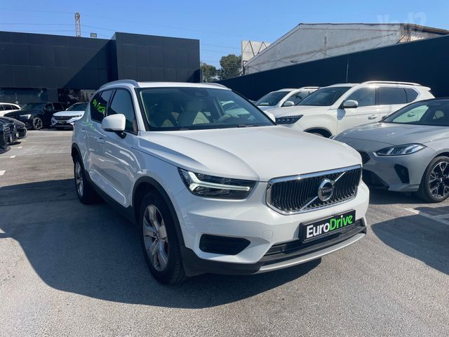 וולוו XC40
