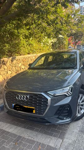 אאודי Q3