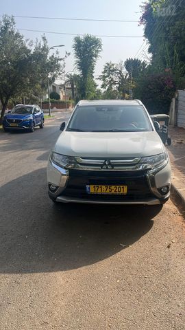 מודעת רכב מיצובישי אאוטלנדר