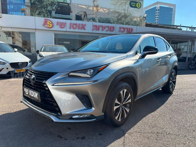 מודעת רכב לקסוס NX
