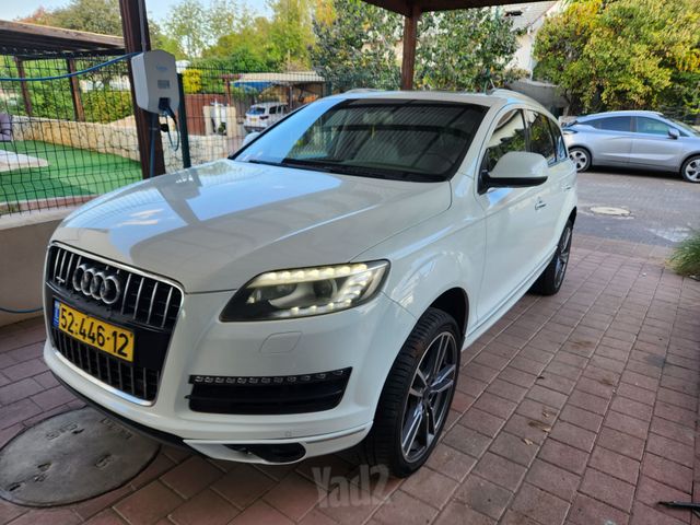 מודעת רכב אאודי Q7