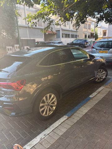 אאודי Q3