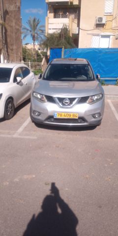 ניסאן אקס טרייל