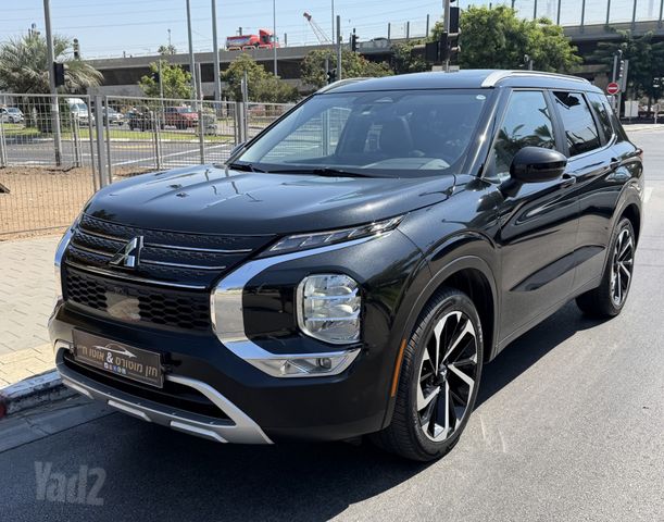 אאוטלנדר Premium אוט׳ 2.5 (181 כ״ס) [2021-2026]