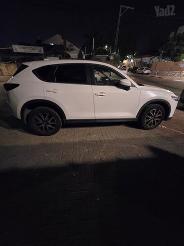 מודעת רכב מאזדה CX-5