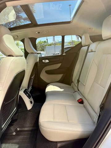 וולוו XC40