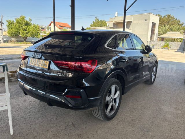 אאודי Q3